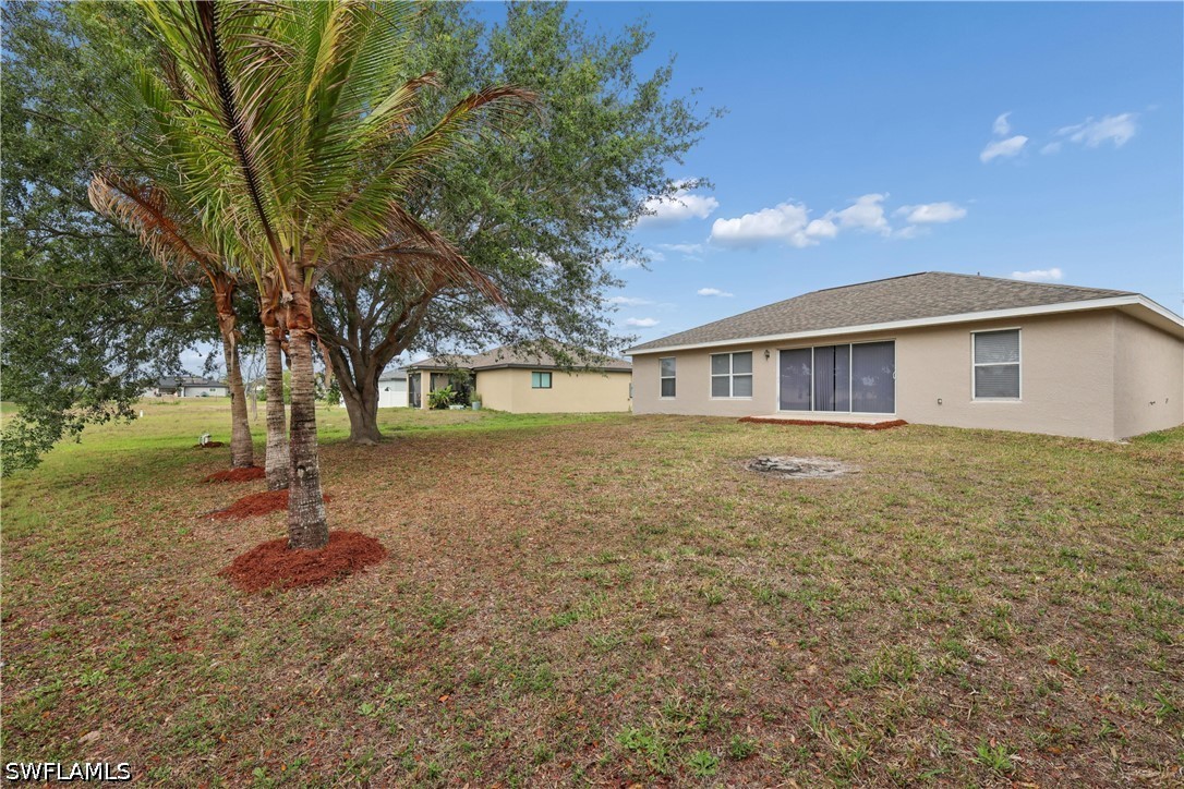 3 Bed SingleFamilyResidence for Sale in Cape Coral, photo 3