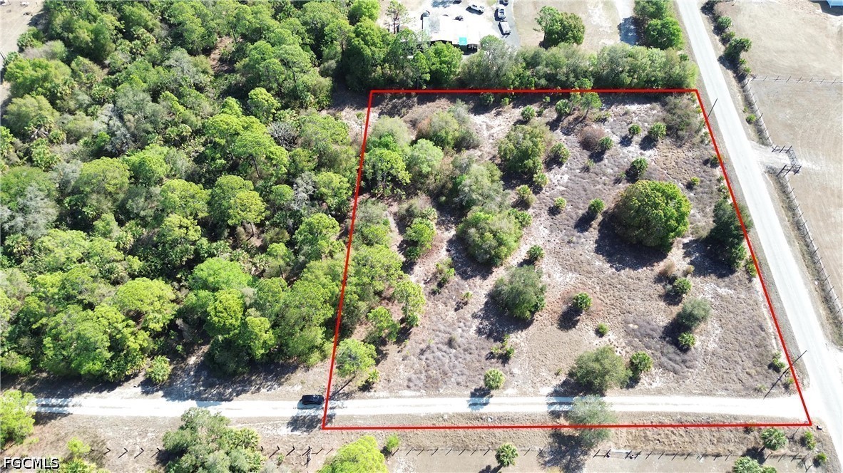 Residential for Sale in Pioneer Plantation, photo 3