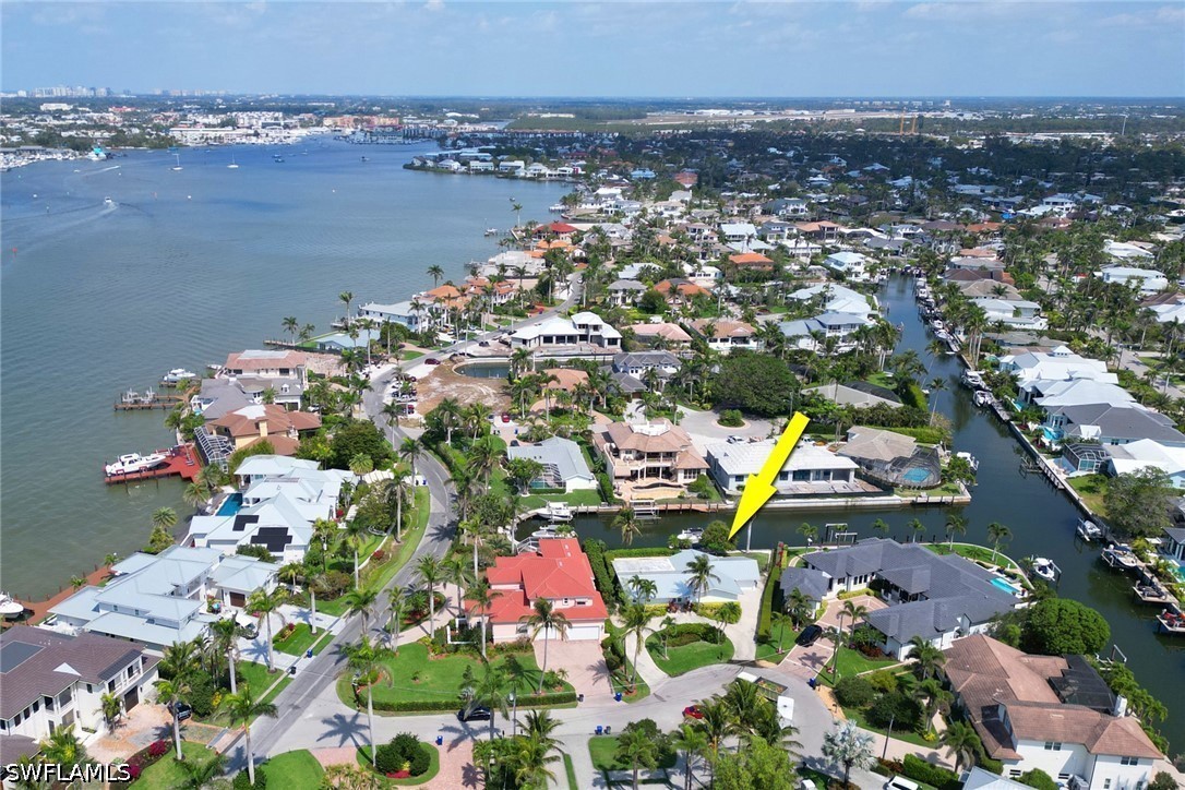 3 Bed Pool Home for Sale in Royal Harbor, photo 3