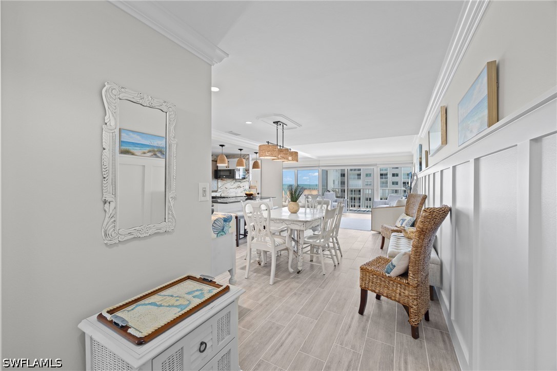 2 Bed Pool Home for Sale in Naples Continental, photo 3
