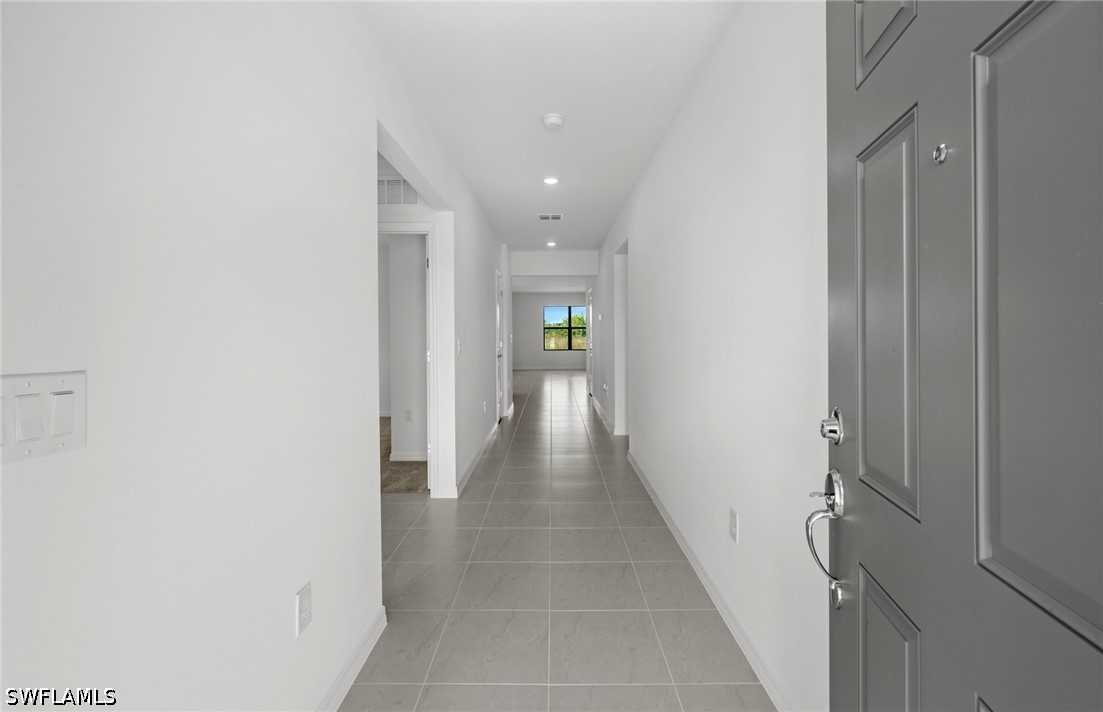 4 Bed SingleFamilyResidence for Sale in Whispering Lakes, photo 3