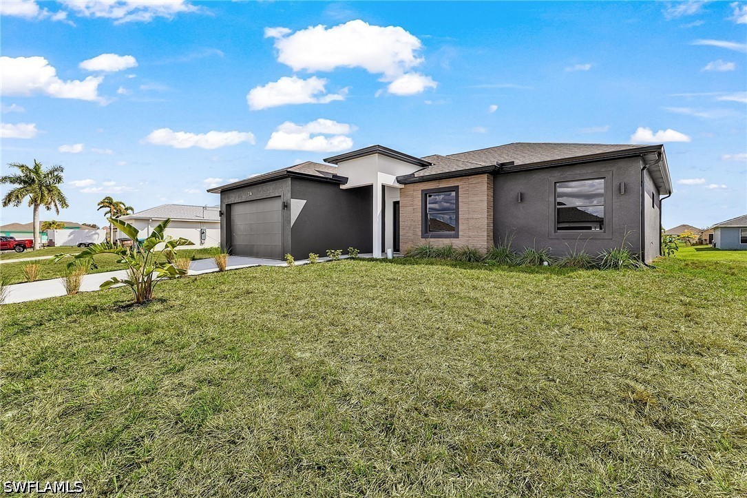 4 Bed SingleFamilyResidence for Sale in Cape Coral, photo 3