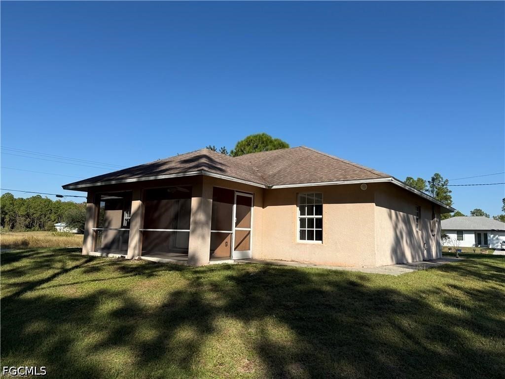 3 Bed SingleFamilyResidence for Sale in Lehigh Acres, photo 3