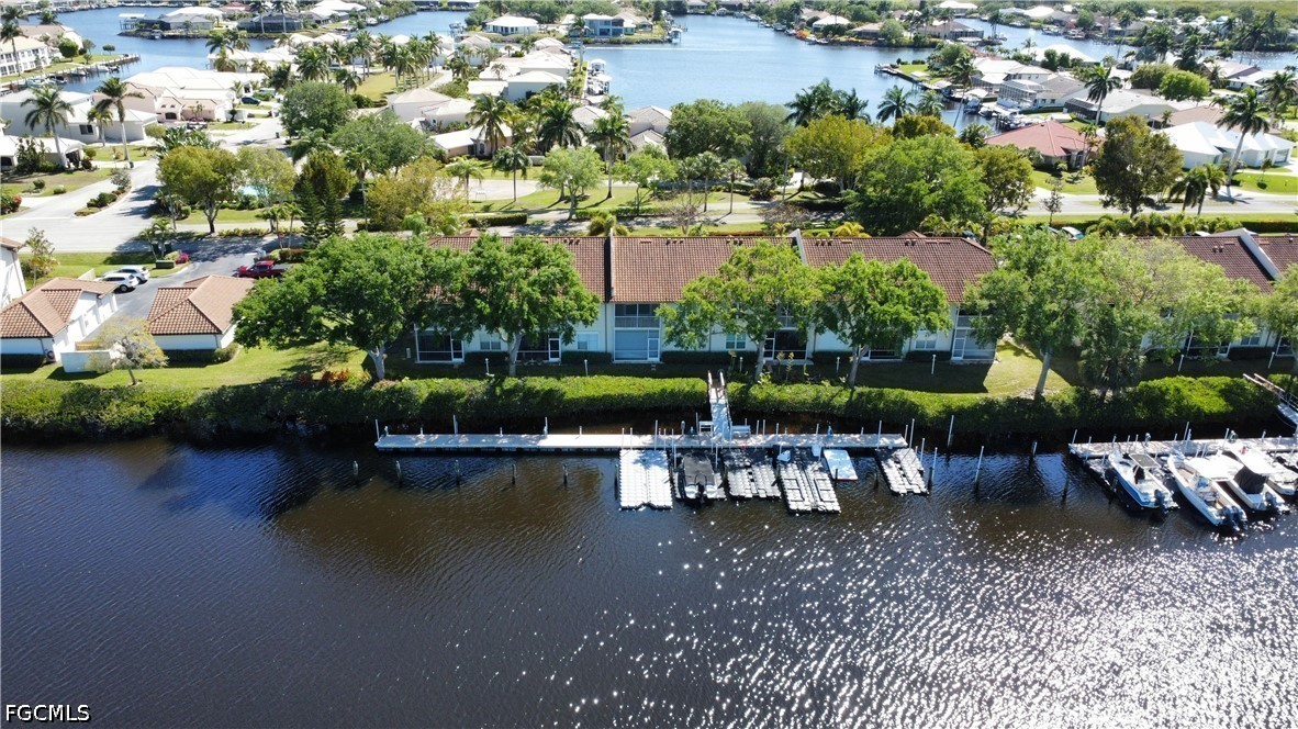 3 Bed Waterfront Home for Sale in Naples, photo 3