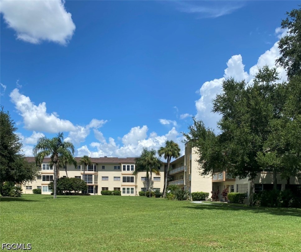 2 Bed Waterfront Home for Sale in Tropic Terrace, photo 3