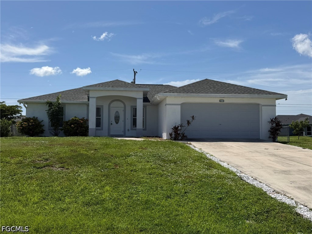 3 Bed SingleFamilyResidence for Sale in Cape Coral, photo 3