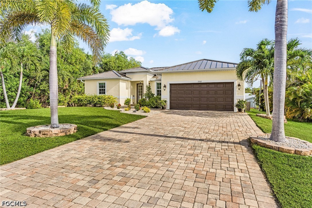 3 Bed SingleFamilyResidence for Sale in St James City, photo 3
