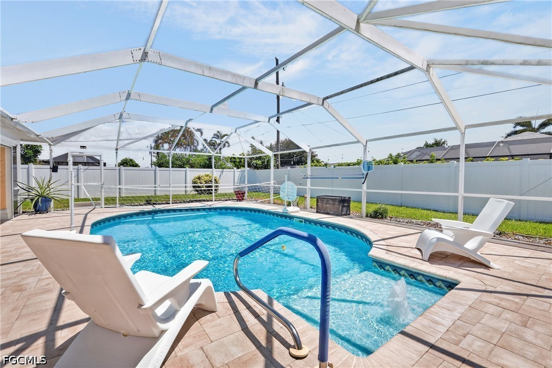3 Bed Pool Home for Sale in Cape Coral, photo 3