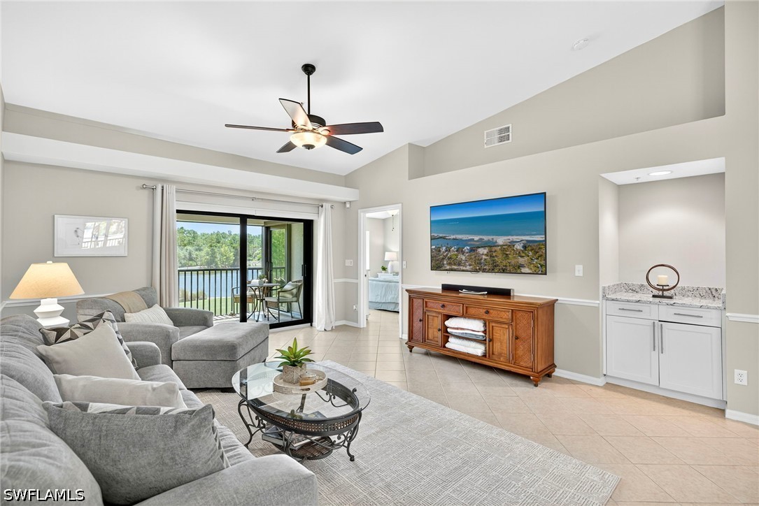 2 Bed Condominium for Sale in Naples, photo 3