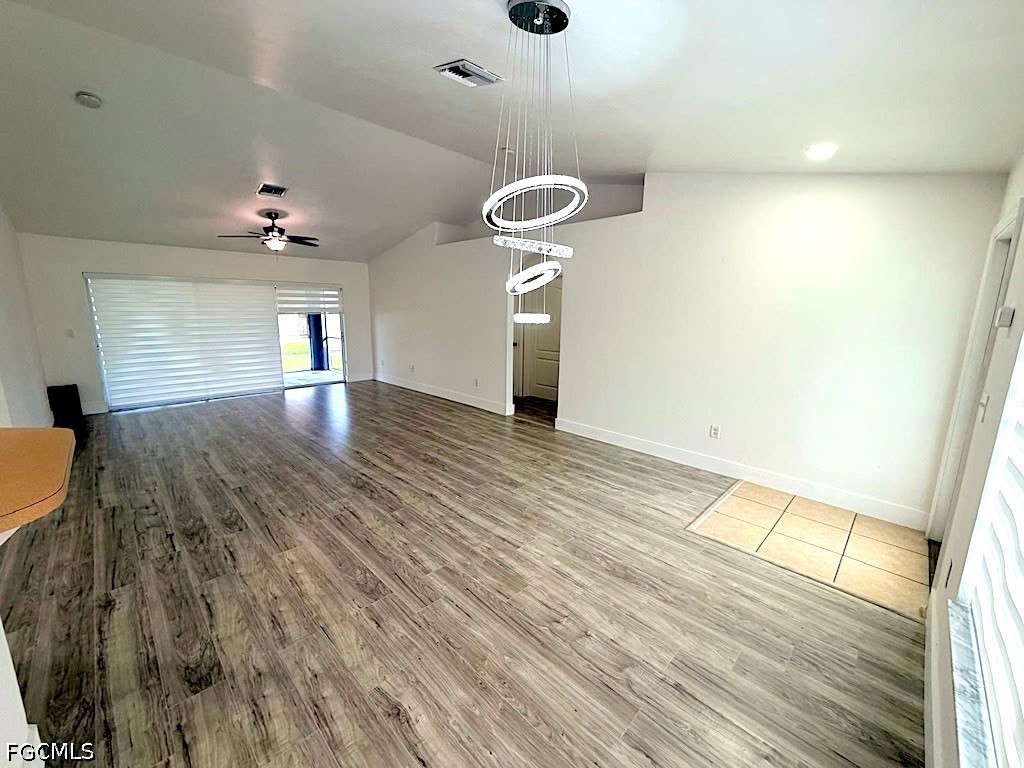 3 Bed SingleFamilyResidence for Sale in Cape Coral, photo 3