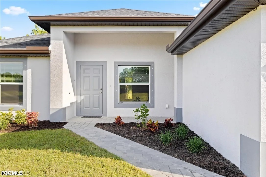 3 Bed SingleFamilyResidence for Sale in Cape Coral, photo 3