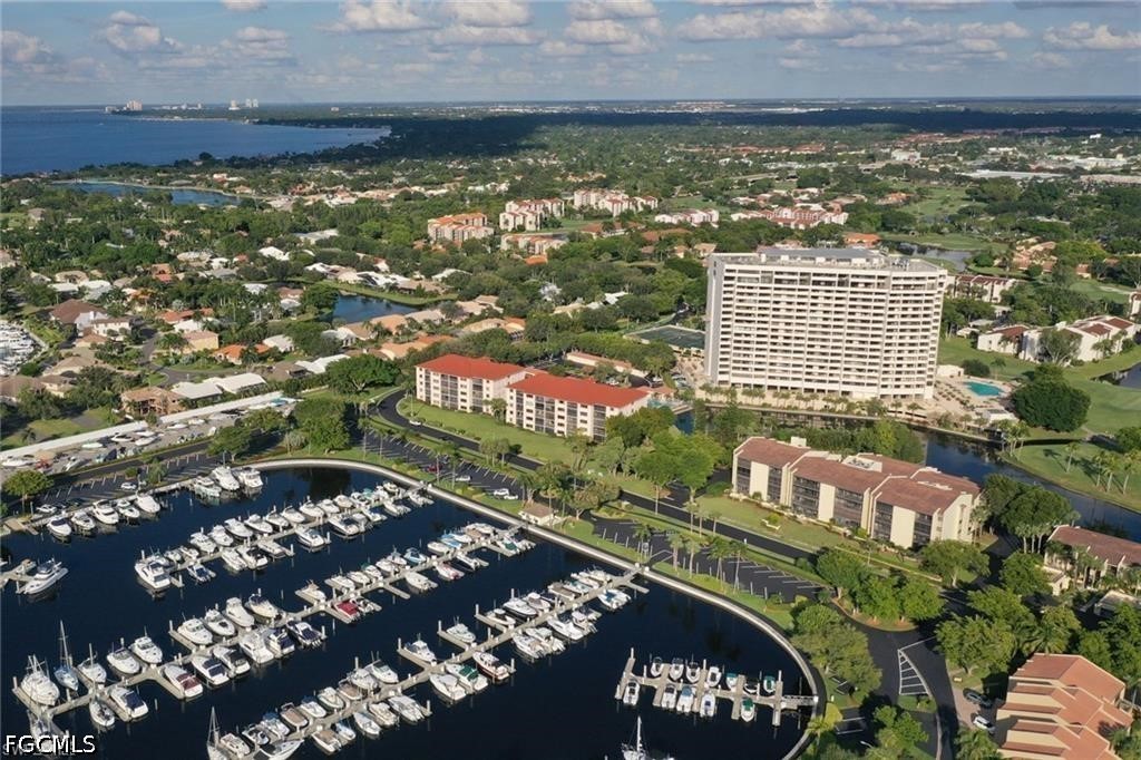 2 Bed Condominium for Sale in Fort Myers, photo 3