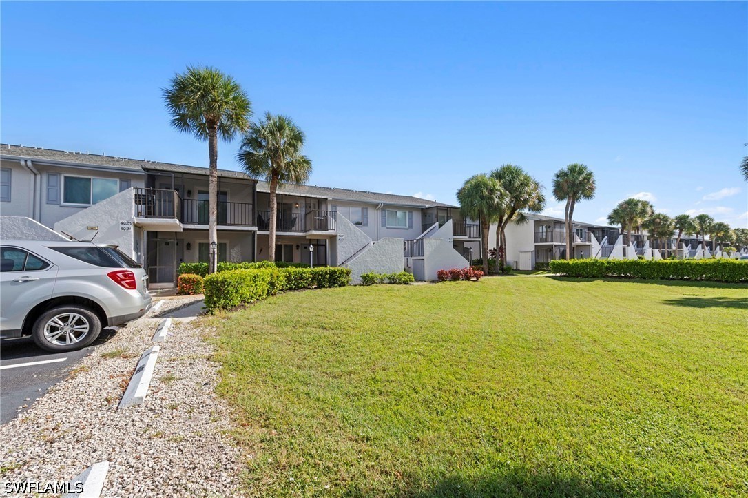 2 Bed Condominium for Sale in Winterpark, photo 3