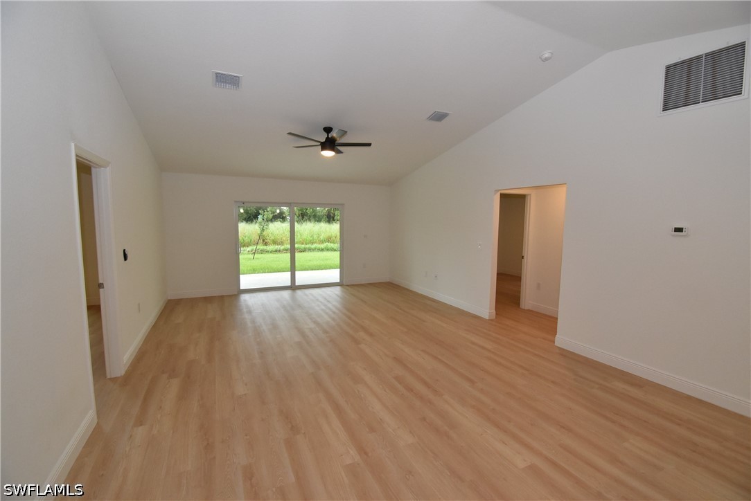 4 Bed SingleFamilyResidence for Sale in North Port, photo 3
