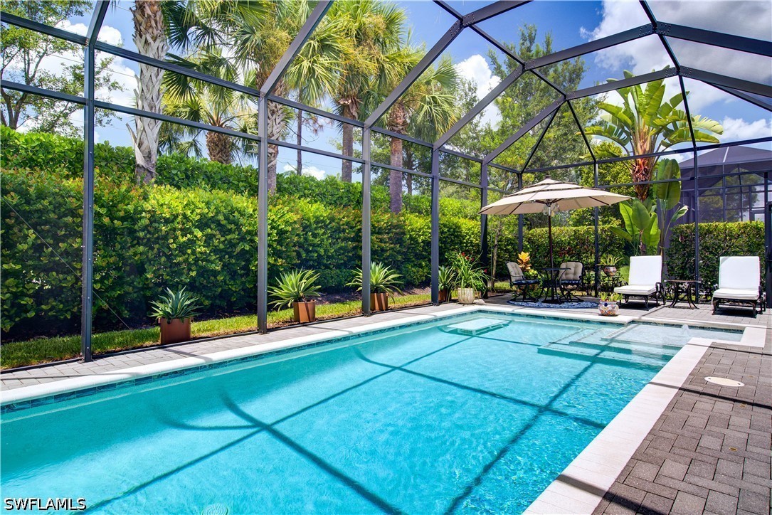 4 Bed Pool Home for Sale in Valencia Bonita, photo 3