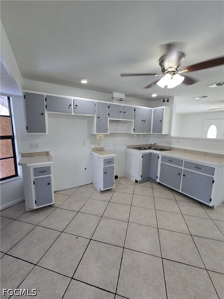 3 Bed Pool Home for Sale in Lehigh Acres, photo 3
