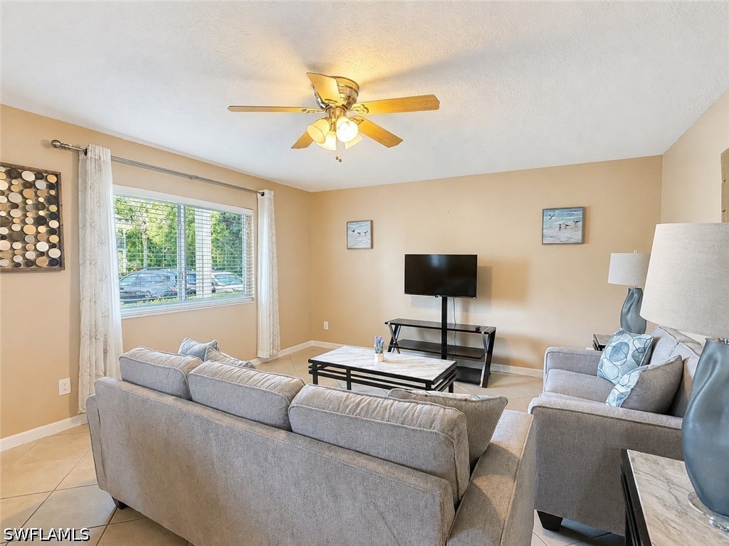2 Bed Condominium for Sale in Abaco Bay, photo 3
