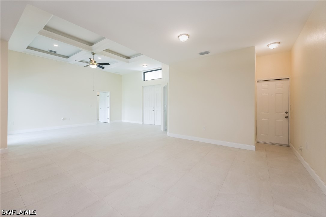 3 Bed SingleFamilyResidence for Sale in Lehigh Acres, photo 3