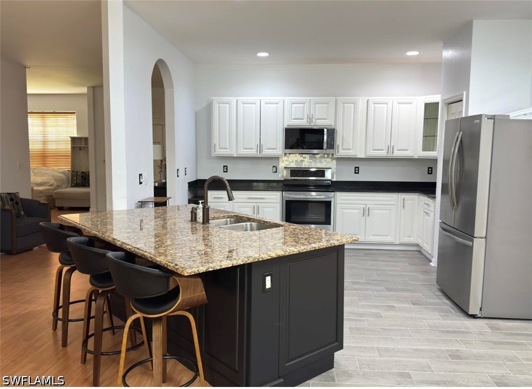 3 Bed SingleFamilyResidence for Sale in Lehigh Acres, photo 3