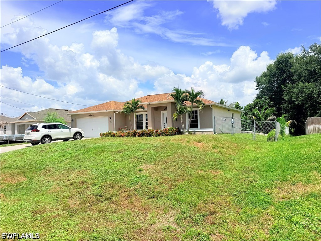 3 Bed Pool Home for Sale in Lehigh Acres, photo 3