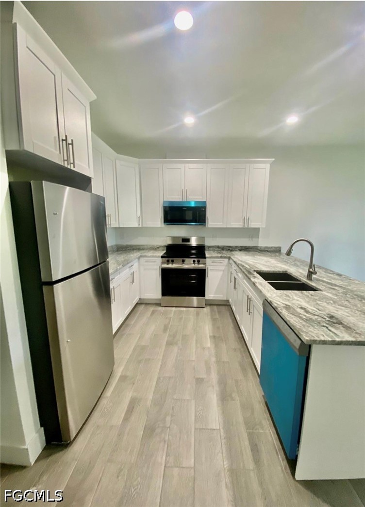 6 Bed Duplex for Sale in Lehigh Acres, photo 3