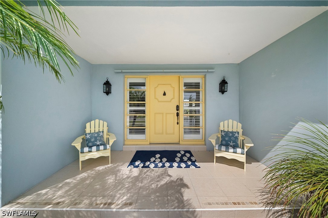 2 Bed Pool Home for Sale in Marco Beach, photo 3