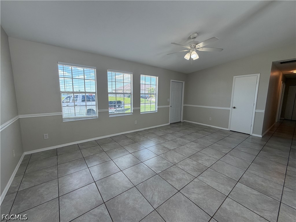 3 Bed Pool Home for Sale in Cape Coral, photo 3