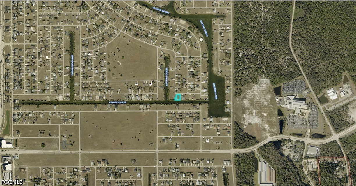 Waterfront Home for Sale in Cape Coral, photo 3