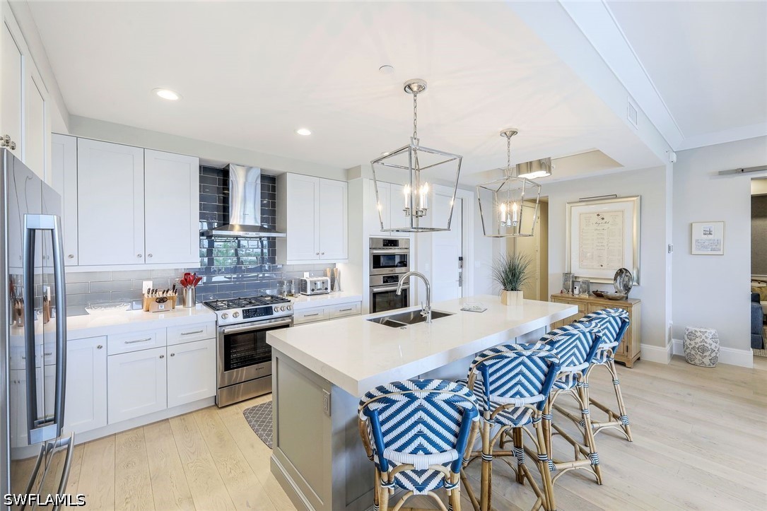 2 Bed Condominium for Sale in Naples Square, photo 3