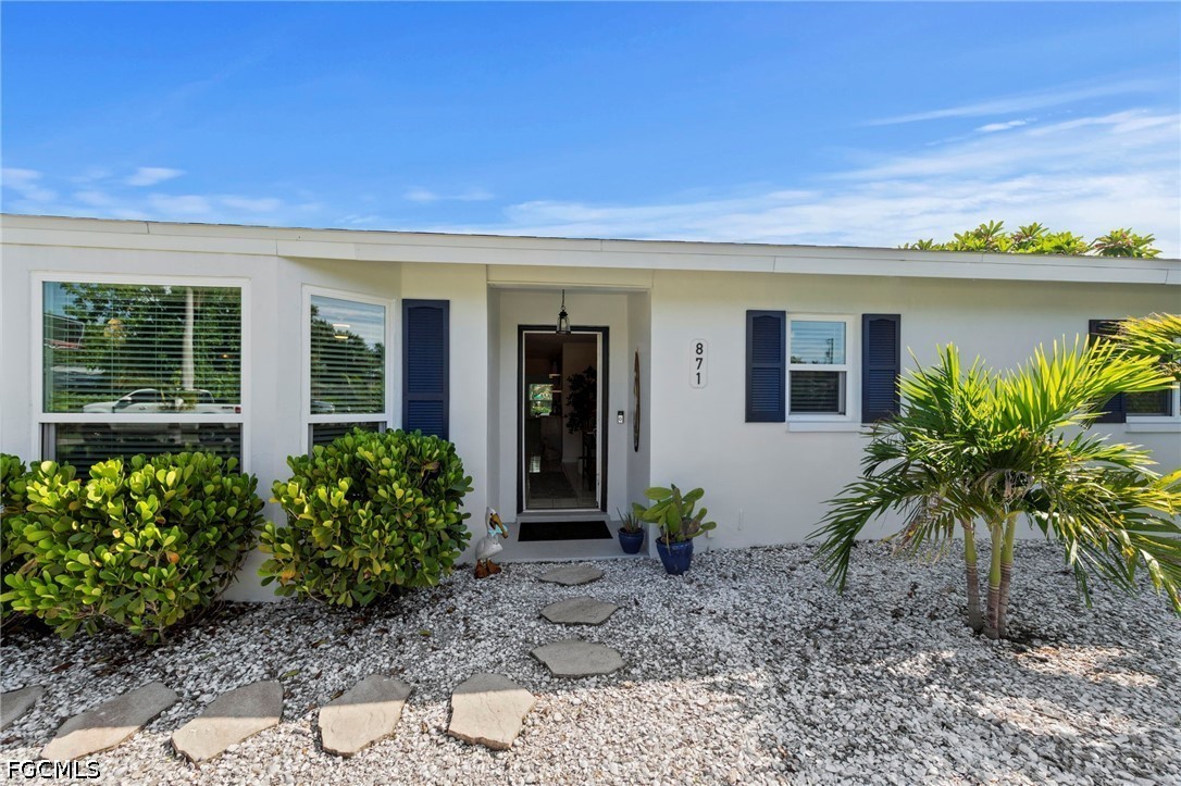 3 Bed SingleFamilyResidence for Sale in Palm City Park, photo 3