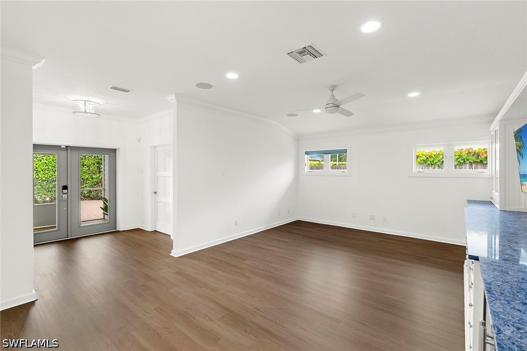 4 Bed Pool Home for Sale in Hilltop, photo 3