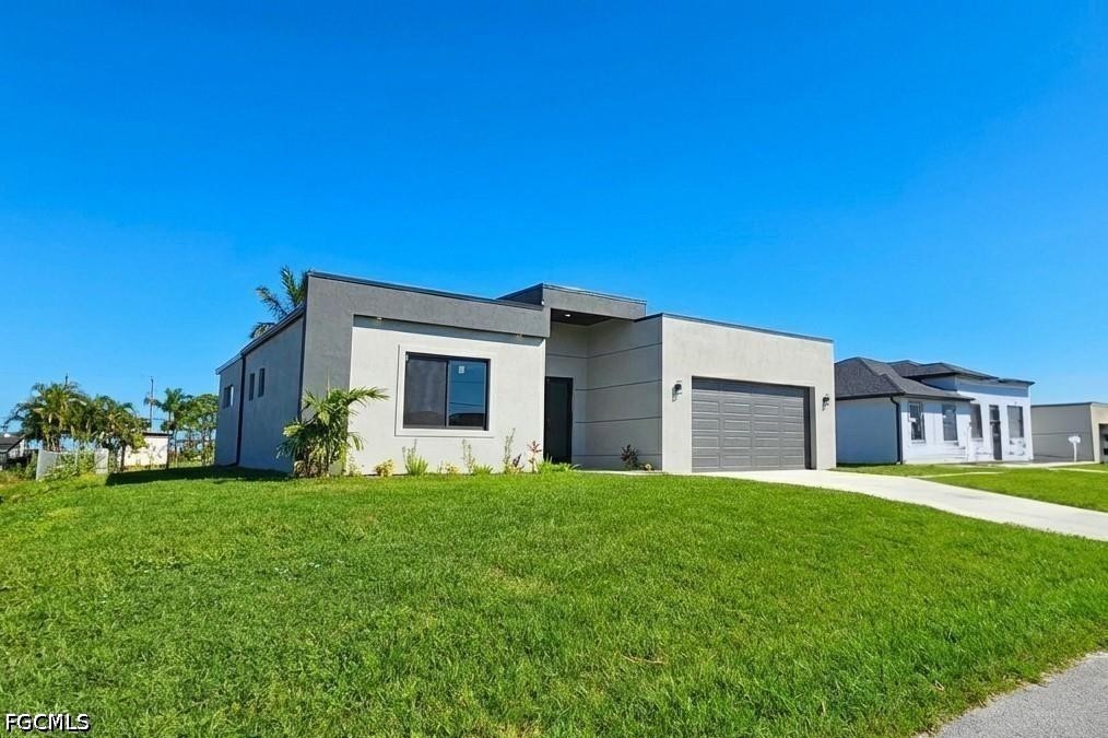 4 Bed SingleFamilyResidence for Sale in Cape Coral, photo 3