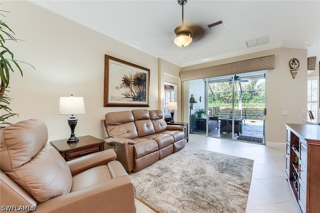 2 Bed Pool Home for Sale in Coral Cove, photo 3