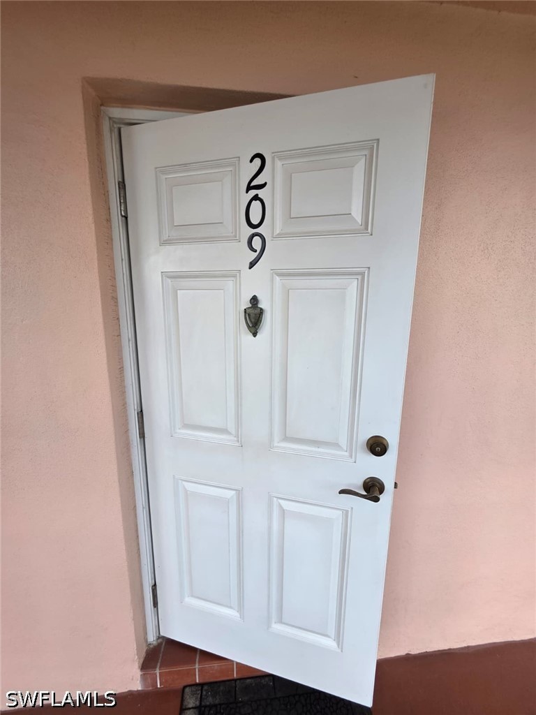 2 Bed Condominium for Sale in Naples, photo 3