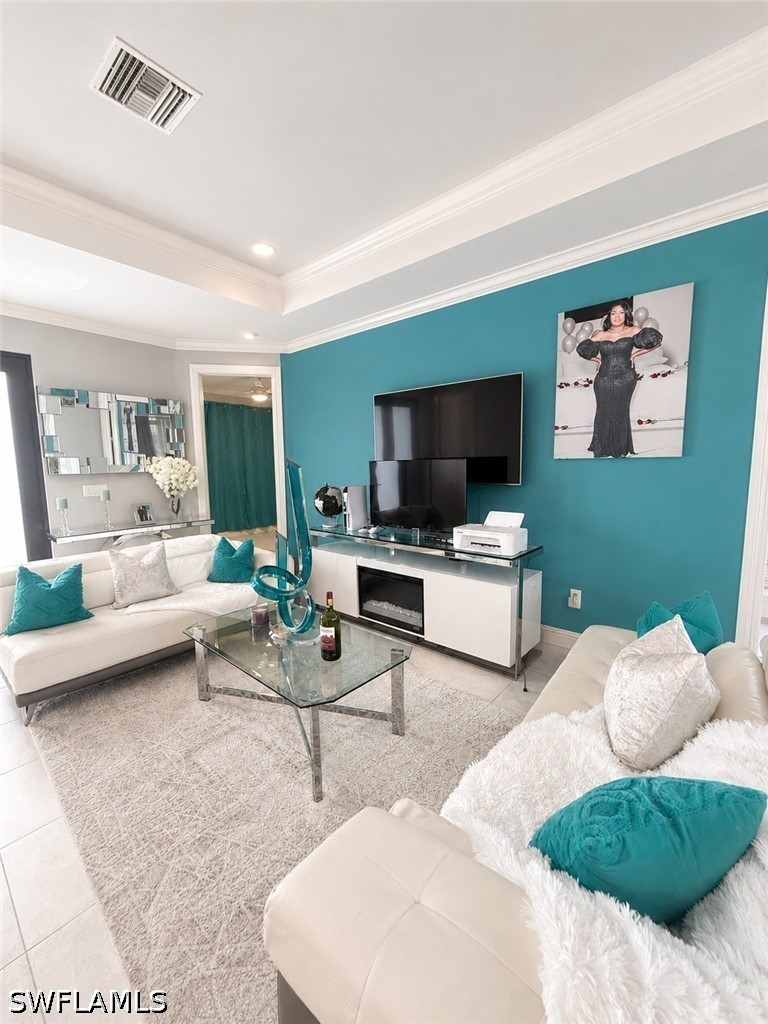 3 Bed SingleFamilyResidence for Sale in Naples, photo 3