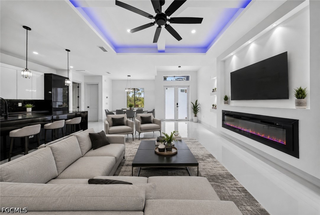 4 Bed SingleFamilyResidence for Sale in Lehigh Acres, photo 3