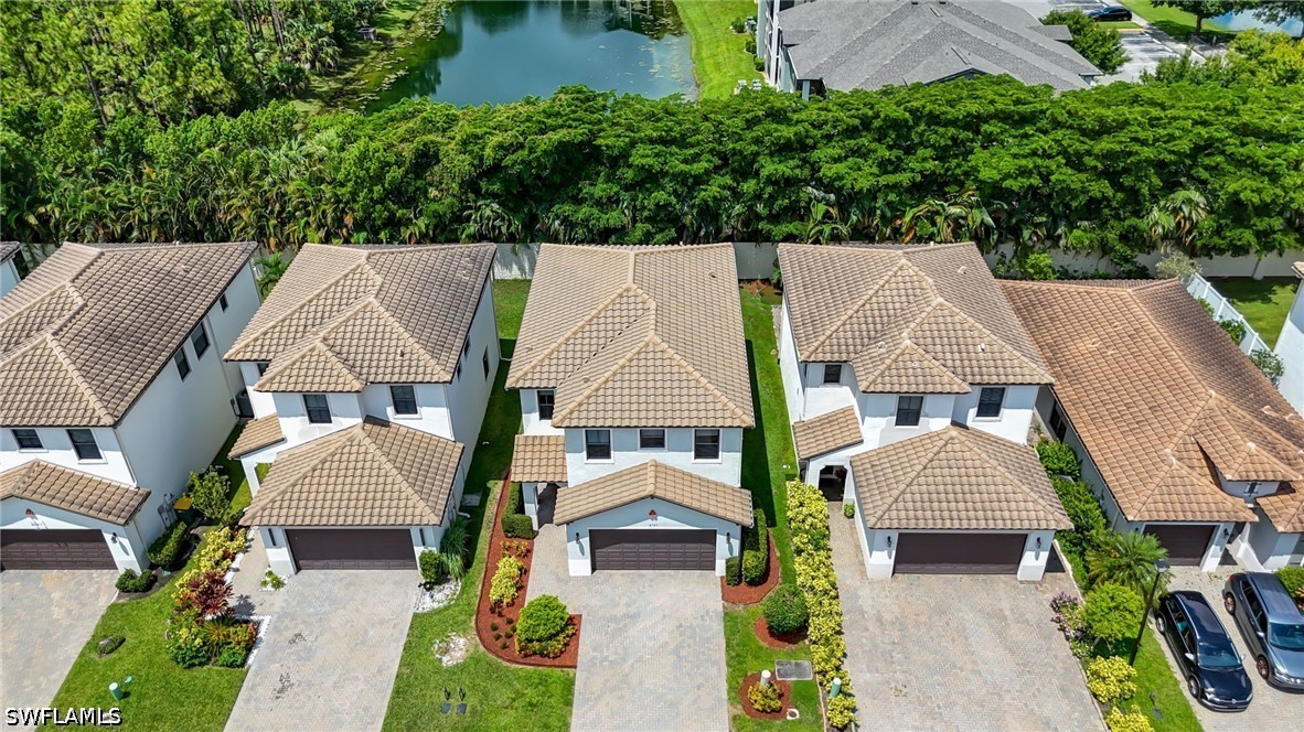 3 Bed SingleFamilyResidence for Sale in Naples, photo 3