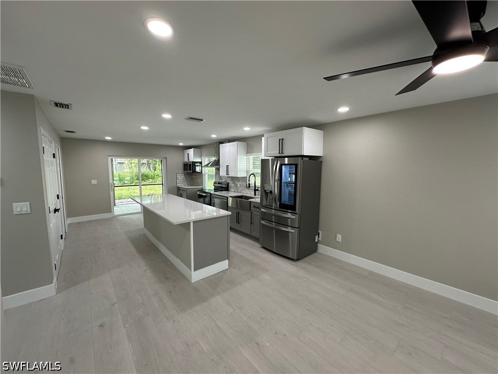 2 Bed Waterfront Home for Sale in Fort Myers, photo 3