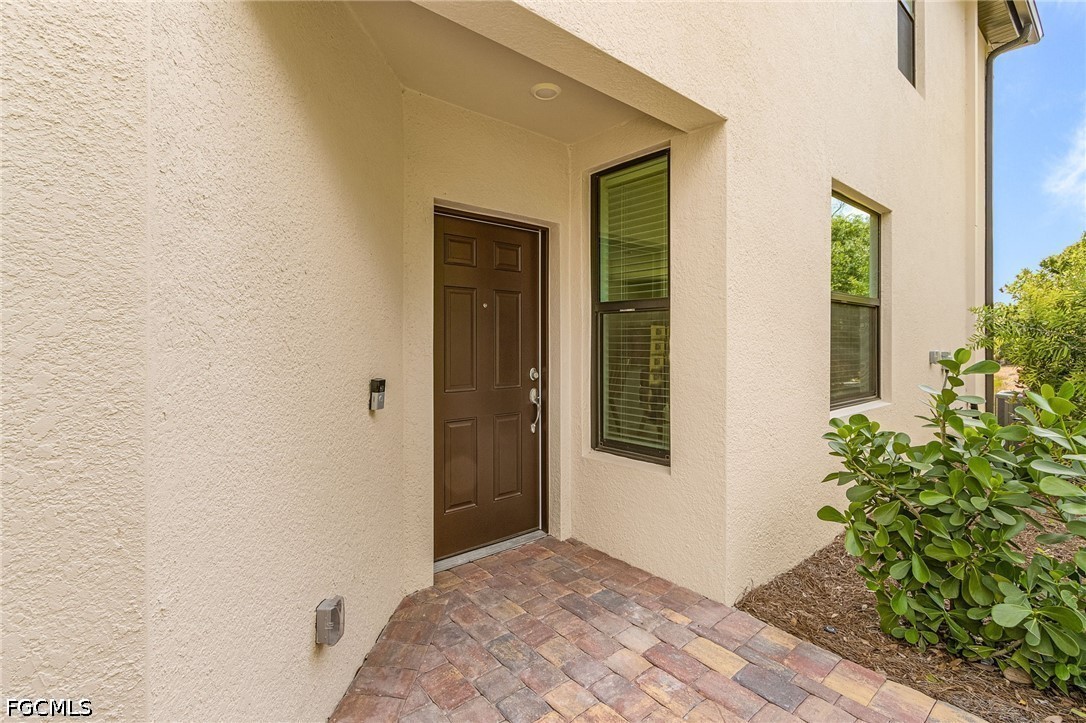 3 Bed Townhouse for Sale in Cape Coral, photo 3