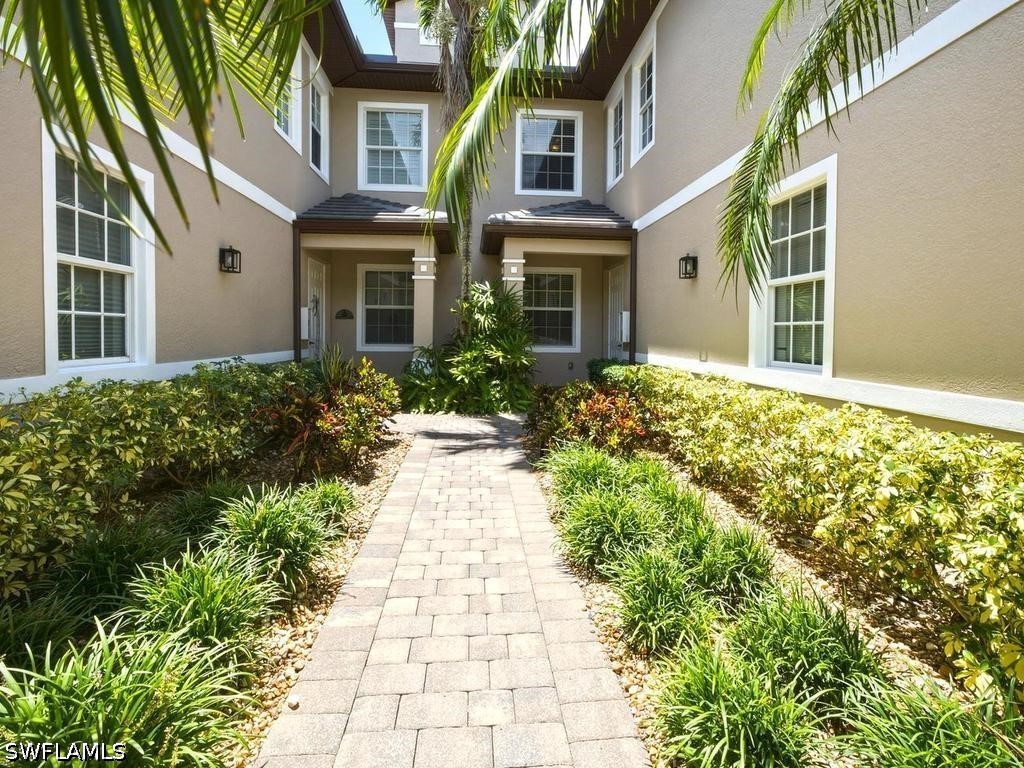 2 Bed Waterfront Home for Sale in Hawthorne, photo 3