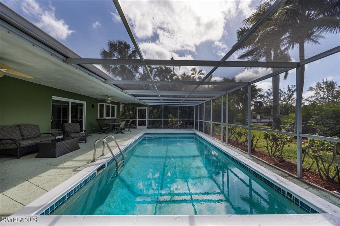 2 Bed Pool Home for Sale in Cape Coral, photo 21