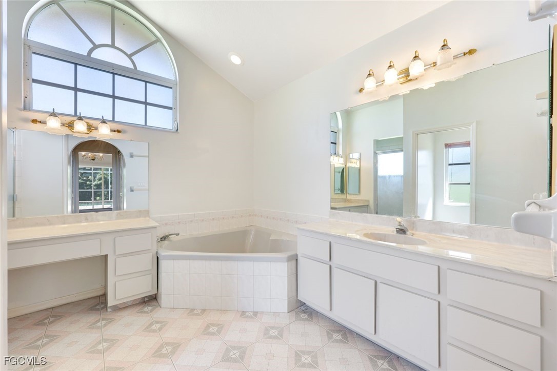 3 Bed Pool Home for Sale in San Carlos Park, photo 21