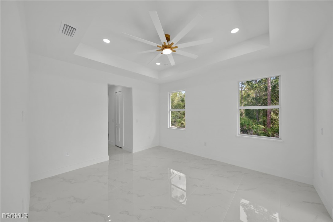 4 Bed SingleFamilyResidence for Sale in Lehigh Acres, photo 21