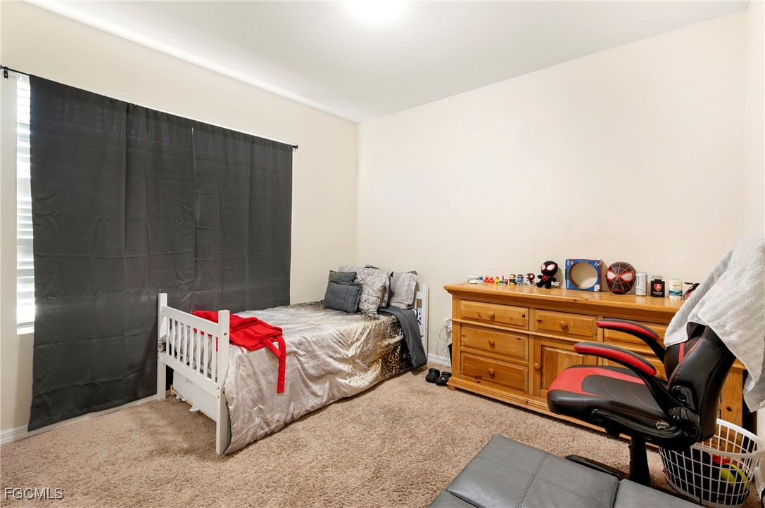 4 Bed SingleFamilyResidence for Sale in Cape Coral, photo 21