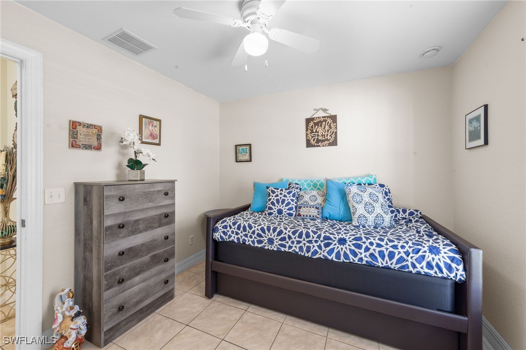3 Bed SingleFamilyResidence for Sale in Cape Coral, photo 21