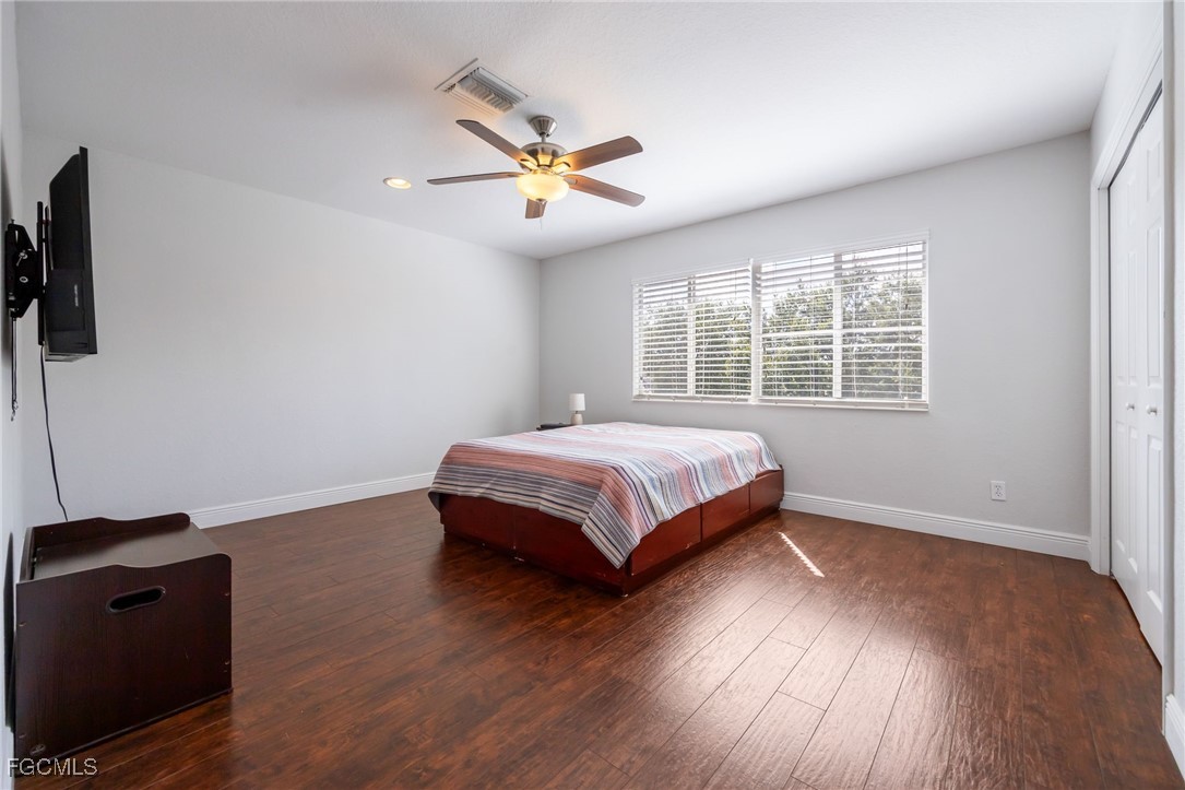 6 Bed Pool Home for Sale in Stoneybrook, photo 21