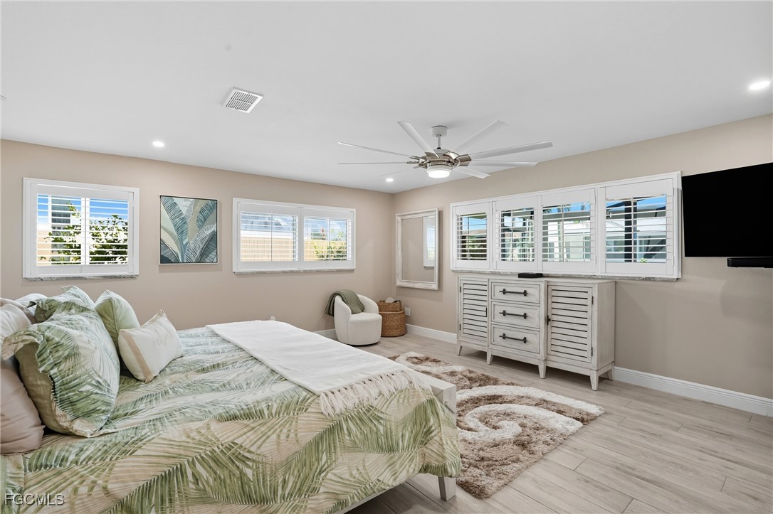 3 Bed Pool Home for Sale in Cape Coral, photo 21