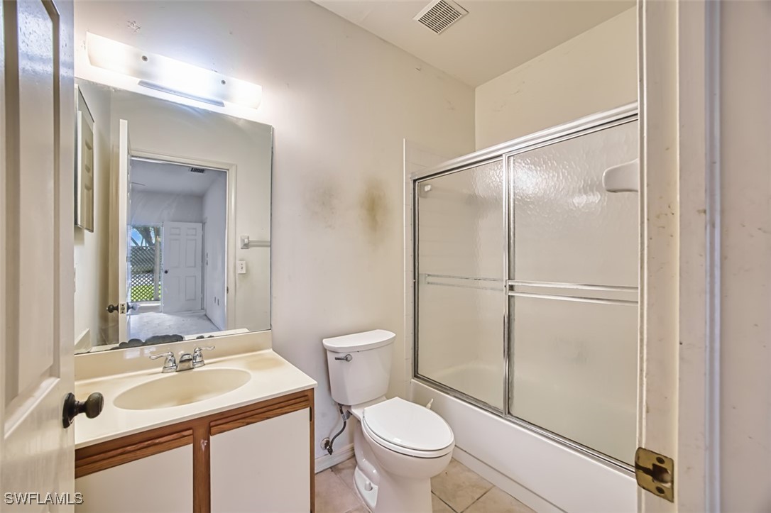 2 Bed Attached for Sale in Naples, photo 21