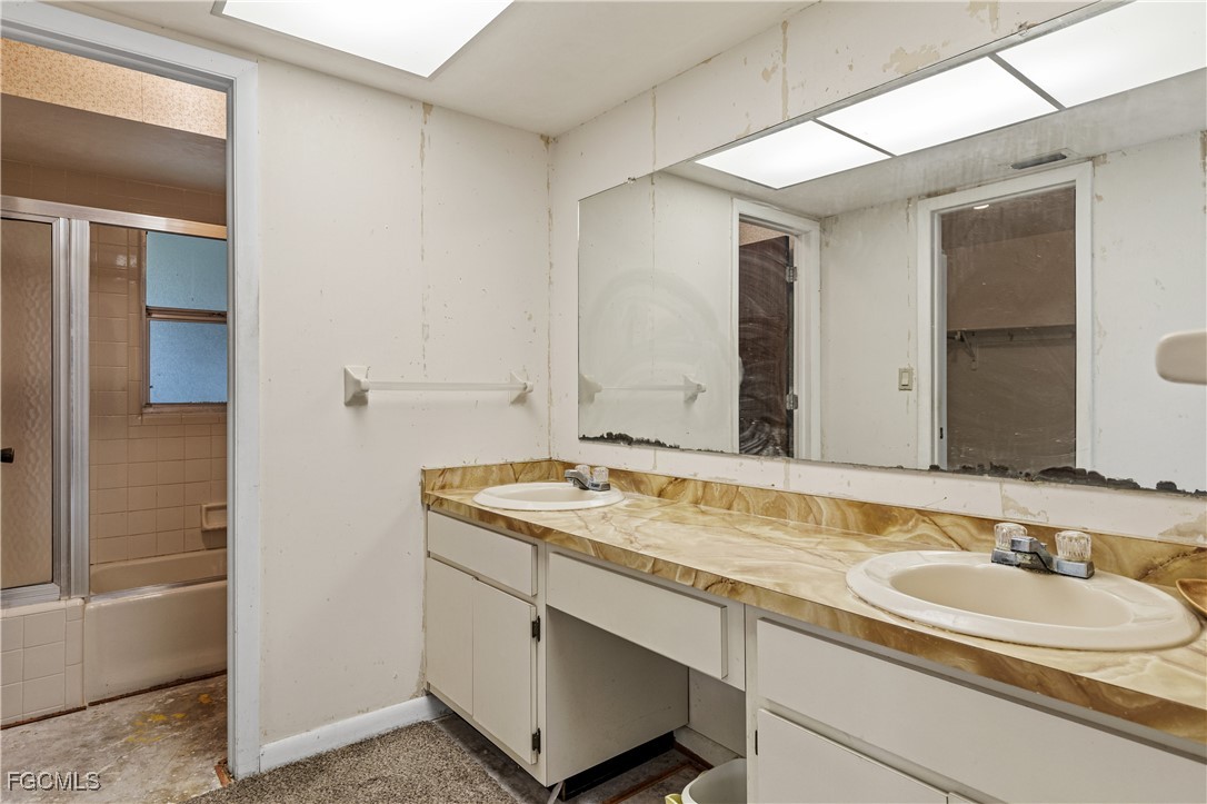 2 Bed Attached for Sale in Lehigh Acres, photo 21