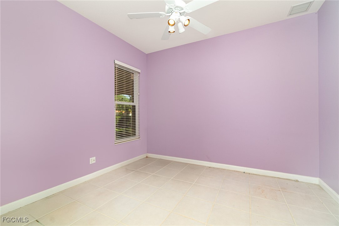 4 Bed Pool Home for Sale in Island Walk, photo 21